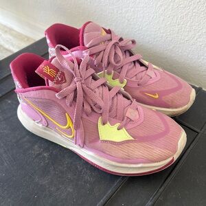 Nike Kyrie Low 5 "Orchid"
